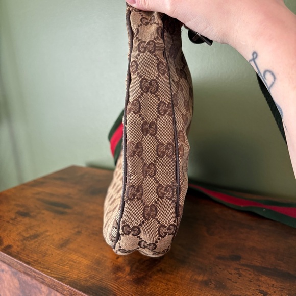 Gucci Vintage Beige and Brown GG Crossbody Bag - Picture 3 of 16
